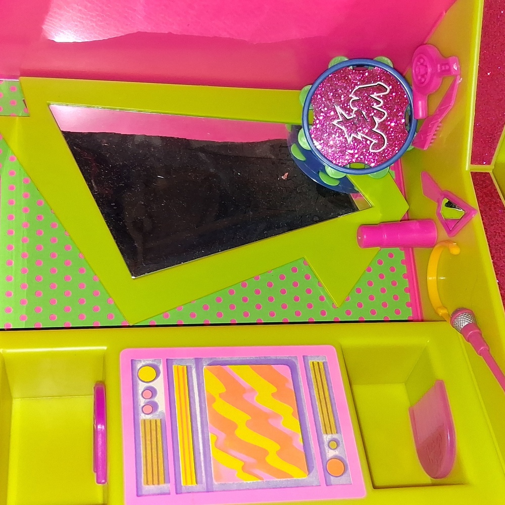 1986 Hasbro Jem And The Holograms 5 Doll Playset Jem Rock Backstager - Picture 14 of 17